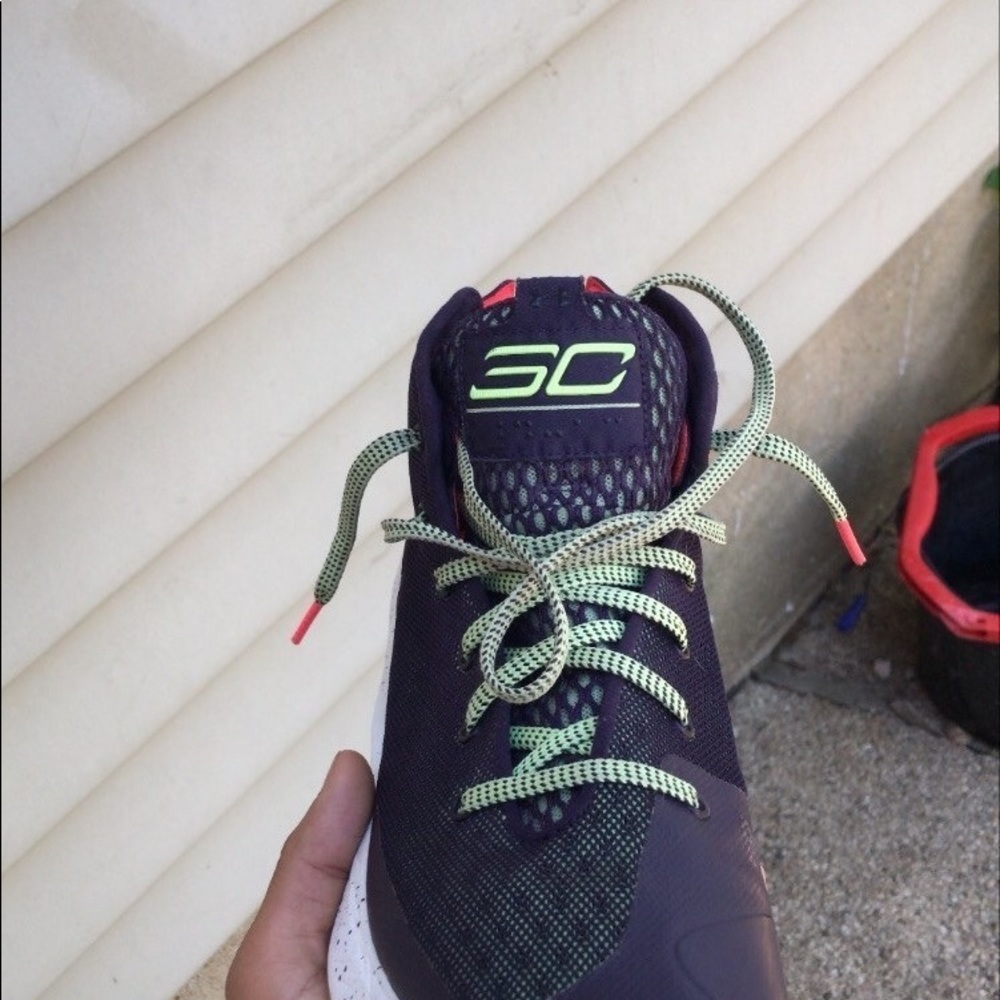 Curry 3 zero